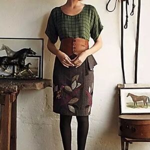 { Anthropologie } 🐦Floreat In The Trees Wool Pencil Skirt